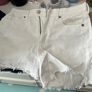American Eagle shorts never worn size 2, 26w